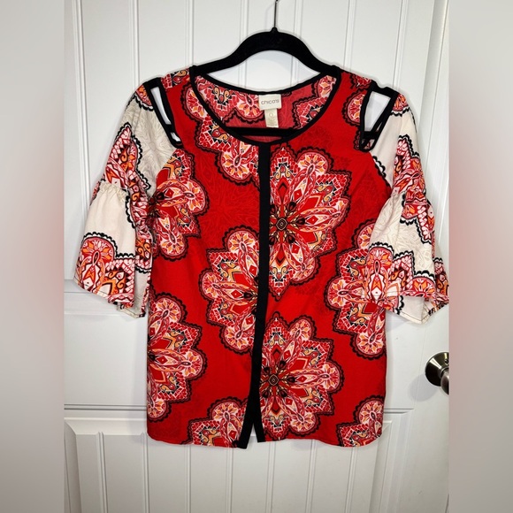 Chico’s 0 Petite Red Tiled Spice Cold-Shoulder Top - Picture 2 of 9